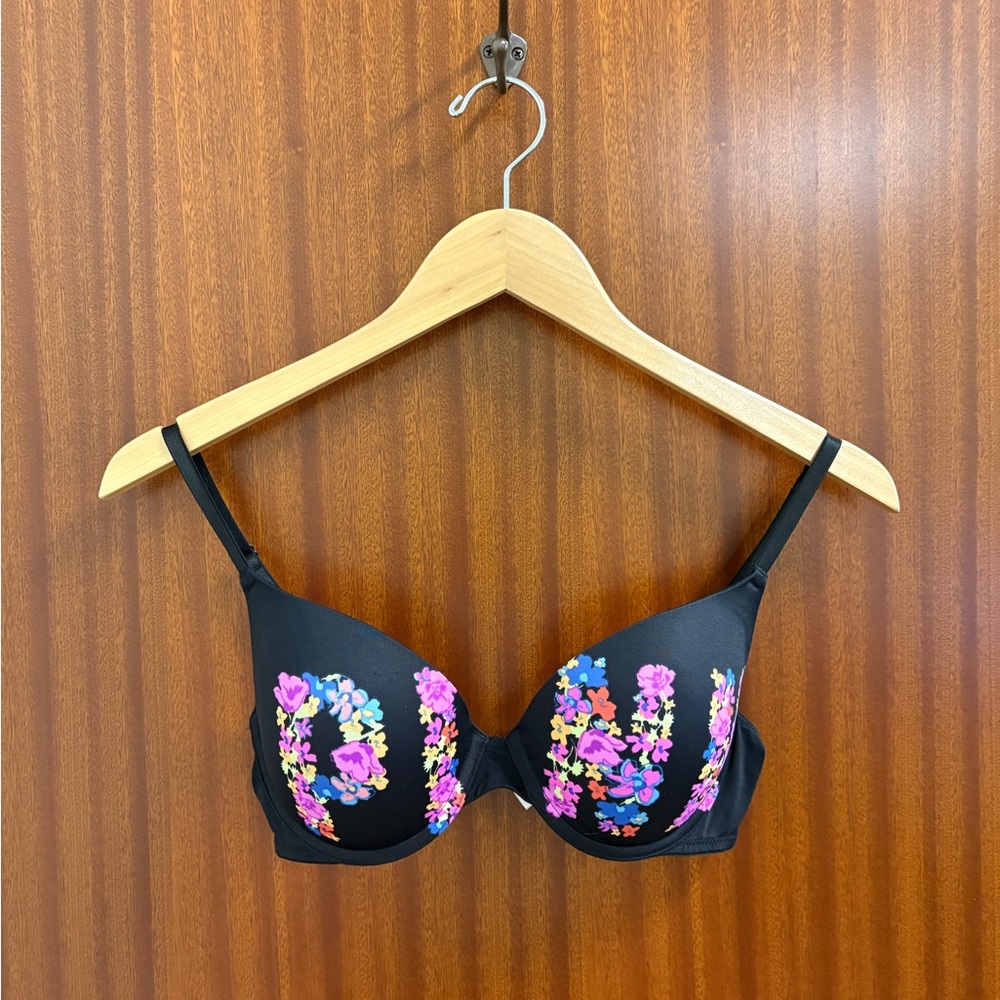 PINK Victoria’s Secret Wear Everywhere Push-up Bra